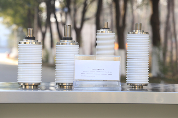 真空開(kāi)關(guān)管絕緣外殼采用玻璃材料，優(yōu)勢(shì)多多！