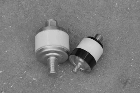 真空開關(guān)管外絕緣被擊穿的原因有哪些？