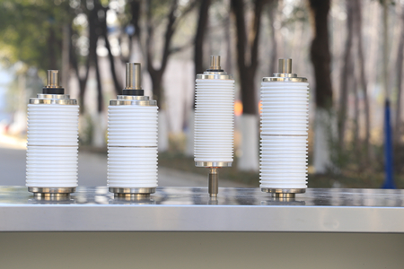 真空開關(guān)管結(jié)構(gòu)及工藝有怎樣的特點和優(yōu)勢？